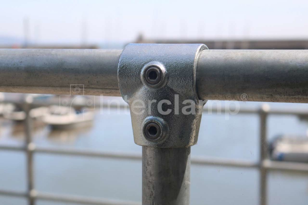 Close up of quality galvanized Interclamp key clamp fitting